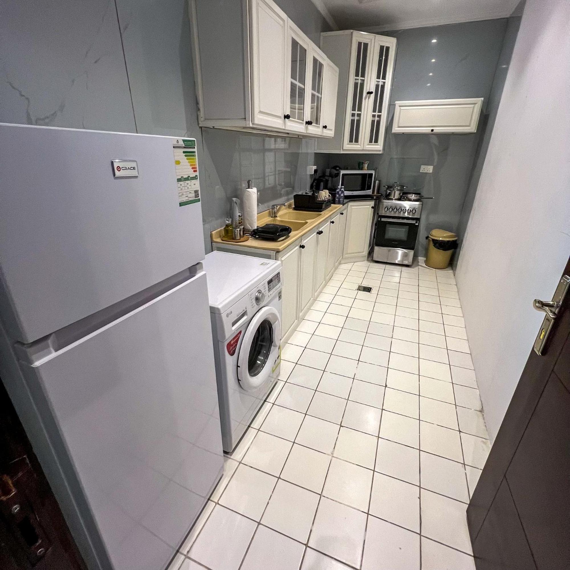 The Red Sea Apartment شقة البحر الأحمر Dzsidda Kültér fotó